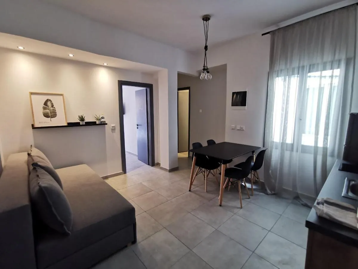 Amalthea Aparthotel Mola Kalyva