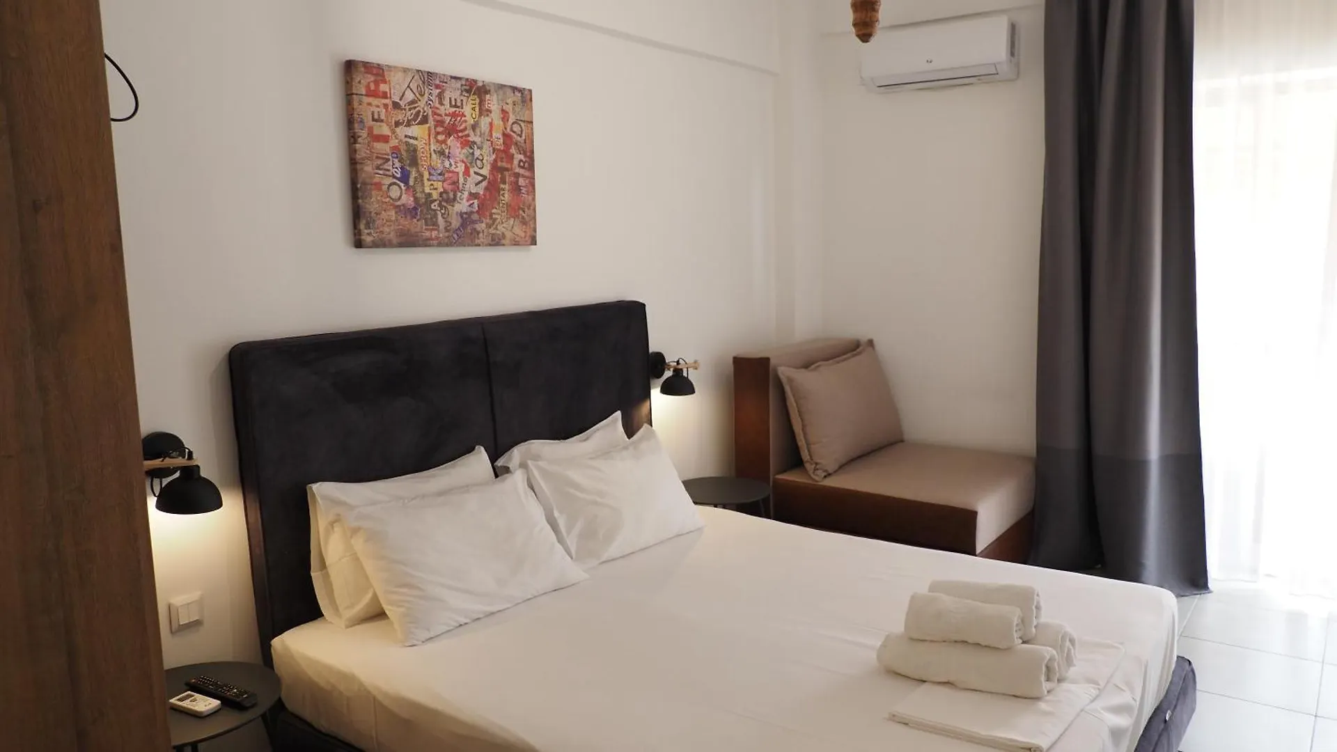 Amalthea Aparthotel Mola Kalyva